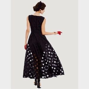Black Plaid Windowpane Round-neck Chic Black Sleeveless Maxi Dress With Pockets